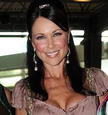 LeeAnne Locken